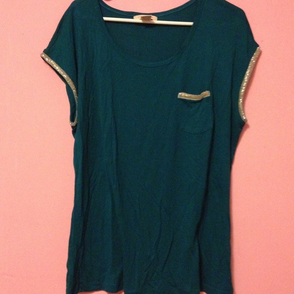 TRADED Covington nwot top with silver beading
