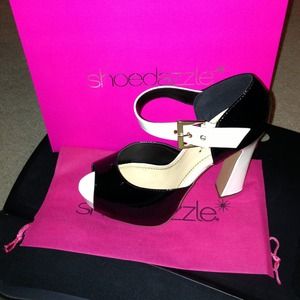 REDUCED!!! Kadian 9.5 Mary Jane platform peep toe.