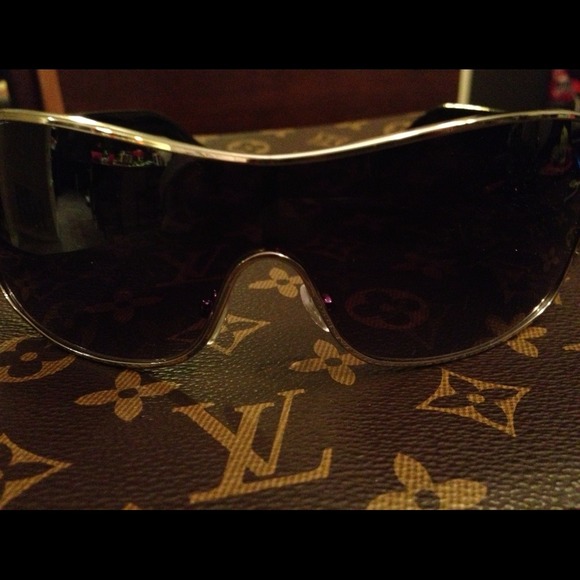 LV Sunglasses NWT!
