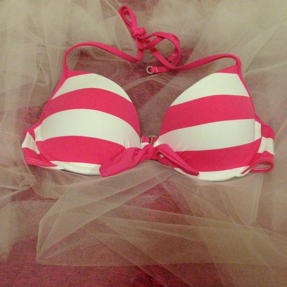 Push-up bathing suit top 👙