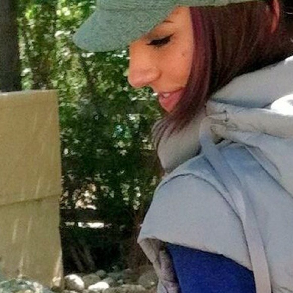 Green wool cap from Urban Outfitters - Picture 3 of 4