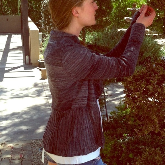 SOLD in bundle! - Picture 1 of 4