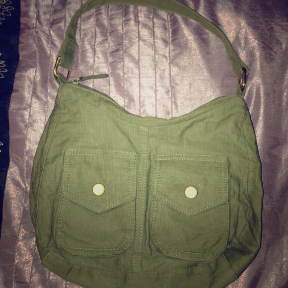 Green purse