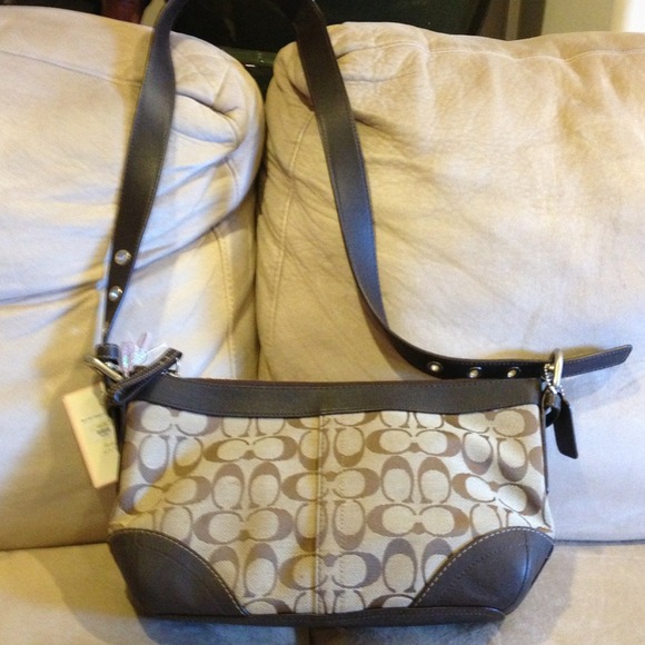 I have a lot handbags and its fair new!