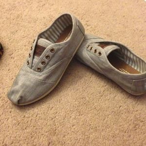 🔺Reserved for @cynthia4664🔺TOMS