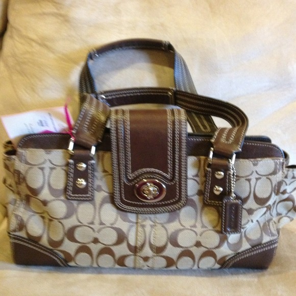 Good conditions coach med size bag