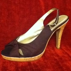 Brown Linen Pump