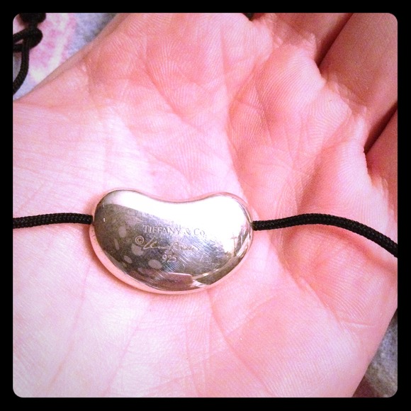 Authentic Tiffany & Co. Elsa Peretti Bean necklace