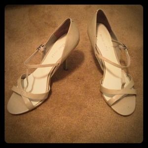 Nine West nude t-strap heels