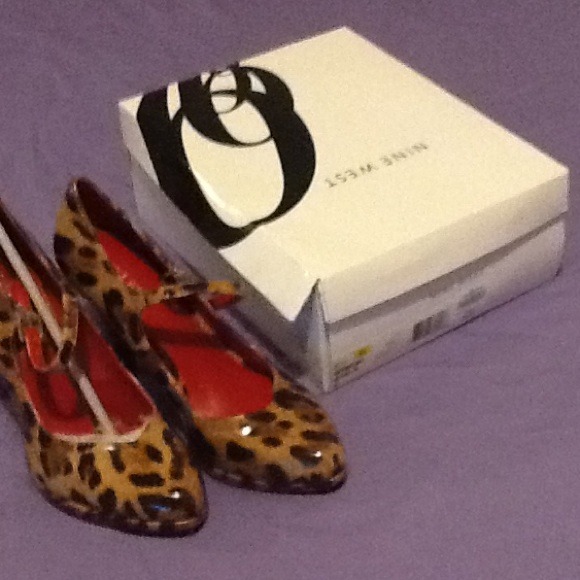 New shoes - Picture 2 of 4