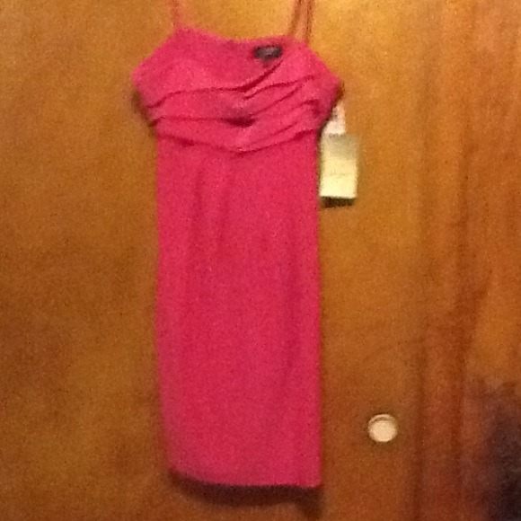 Dresses & Skirts - New hot pink dress