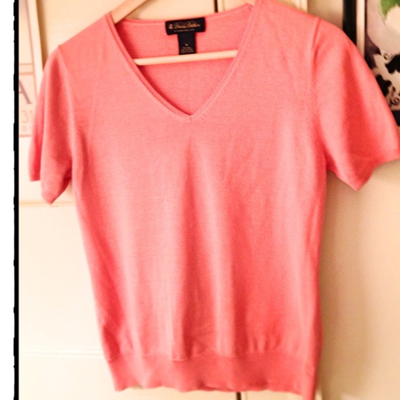 Size med , pre owned Brooks Brother's sweater