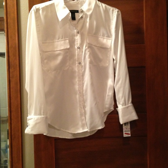 New INC white dress shirt top accent buttons 6