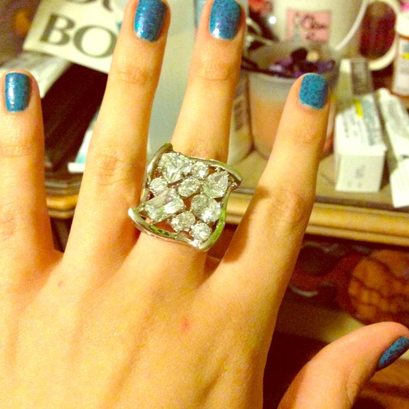 Rine stone ring! Brand new ! - Picture 1 of 3