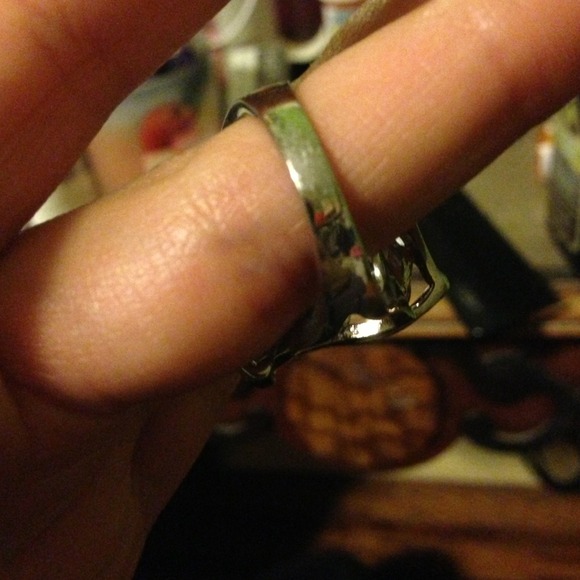 Rine stone ring! Brand new ! - Picture 3 of 3