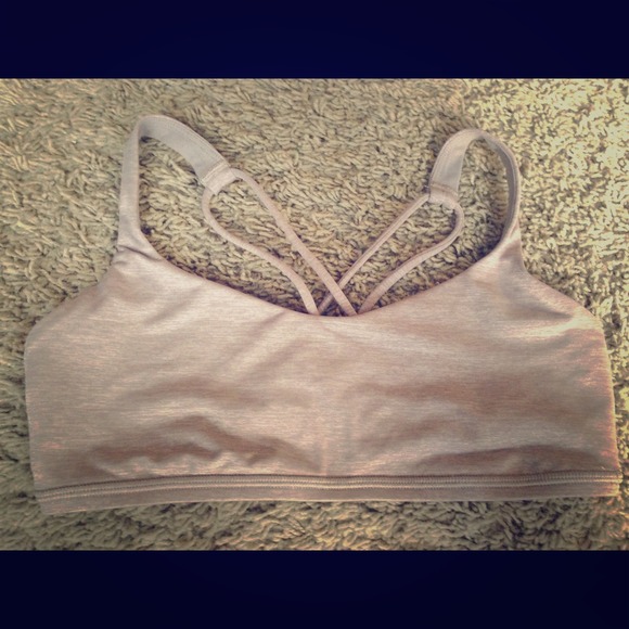 SOLD Lululemon free to be sports bra