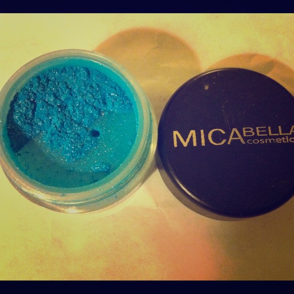 MICABELLA Shimmer Powder - Freeze