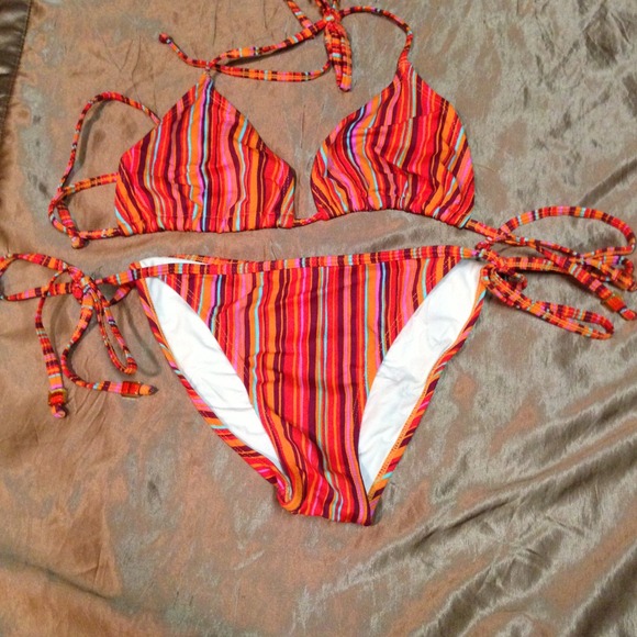 Victoria's Secret ondade mar string bikini 10