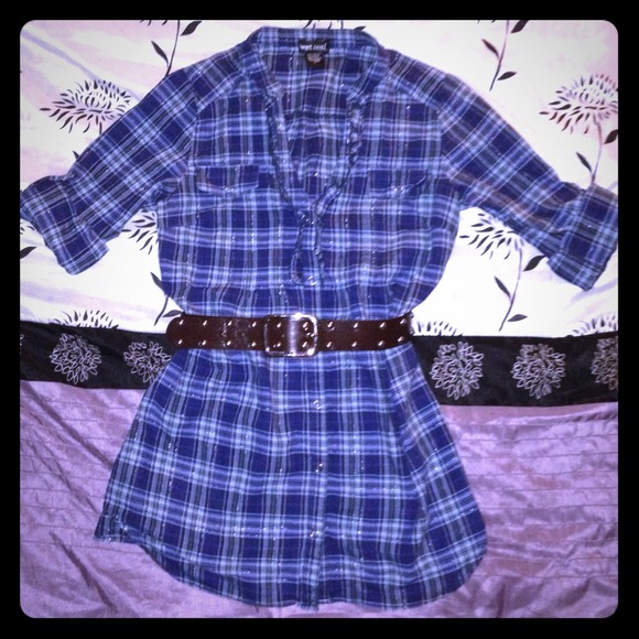 "Wet Seal" long sleeved long top with belt