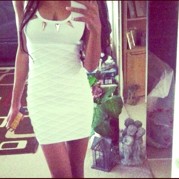 Fitted white bebe dress