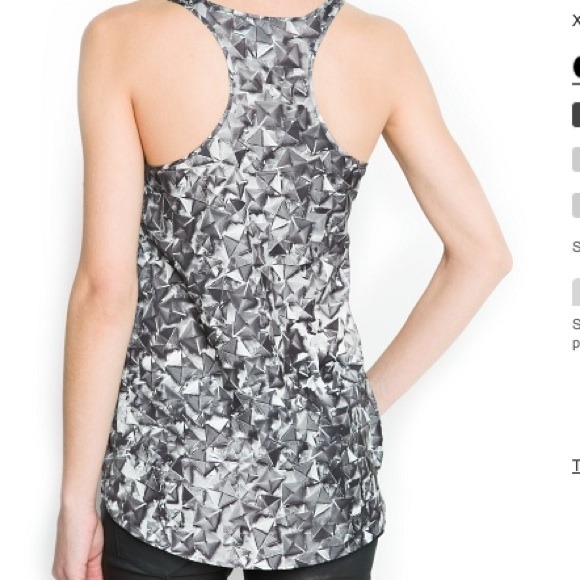 STUDS DIGITAL PRINT TOP - Picture 3 of 3