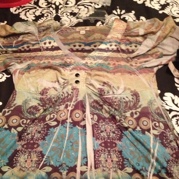 Reserved bundle of 2 tops and ae jeans with tags