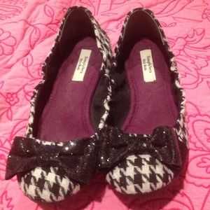 Simply vera wang black & white flats glitter bow
