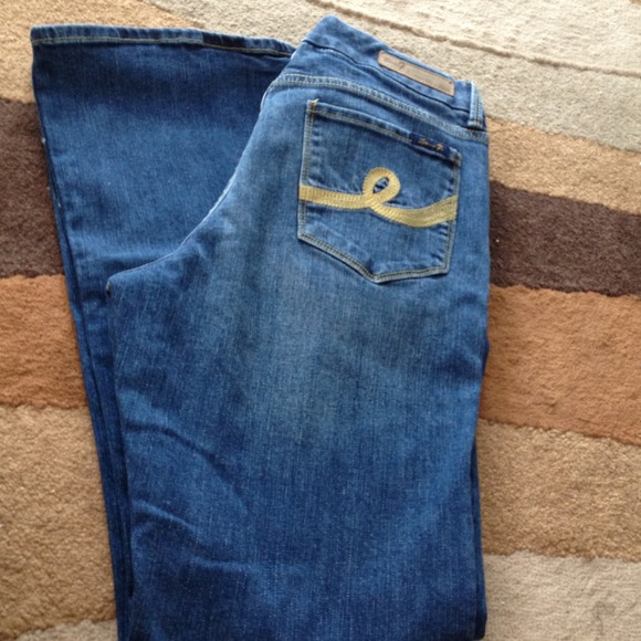 4 pair Seven 7 jeans