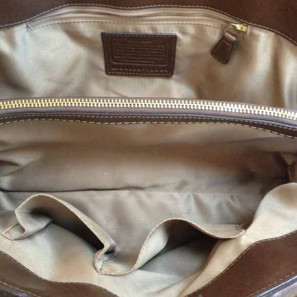 ***SOLD***Coach Handbag*** - Picture 3 of 3