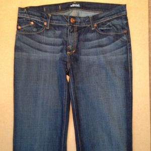 Rock and Republic Jeans 💚