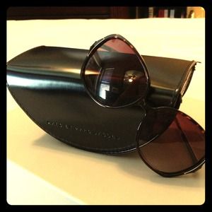 Marc by Marc Jacobs tortoise sunglasses & case