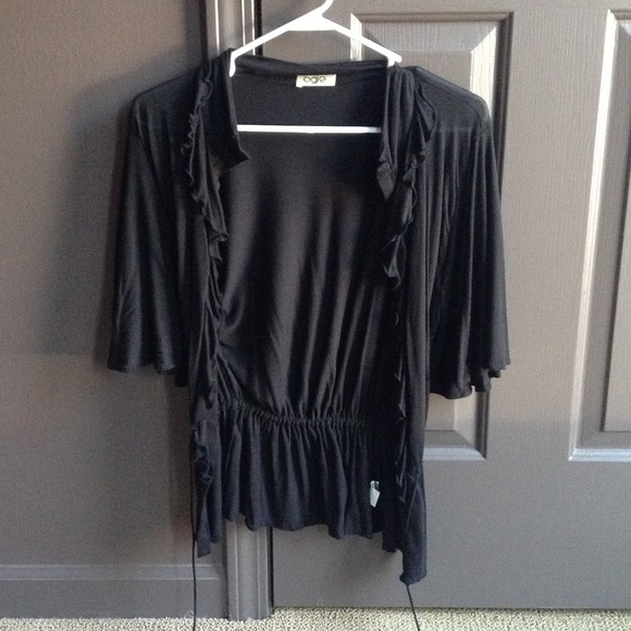 Short sleeved cardigan