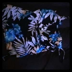 Chic floral top