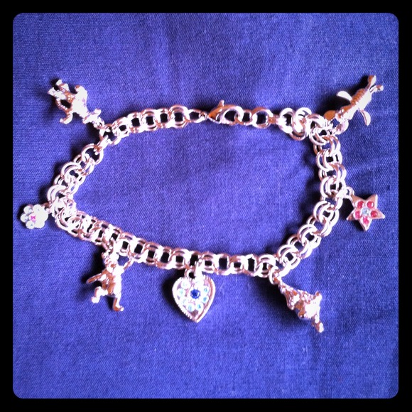 ✨Traded✨Charm bracelet