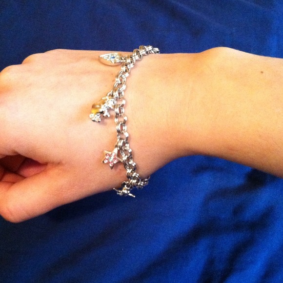 ✨Traded✨Charm bracelet - Picture 4 of 4