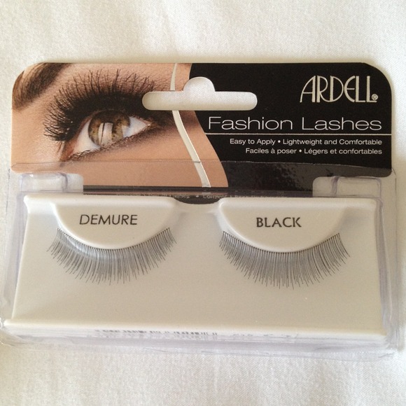 Lot of 2 pairs of Ardell Demure false eyelashes