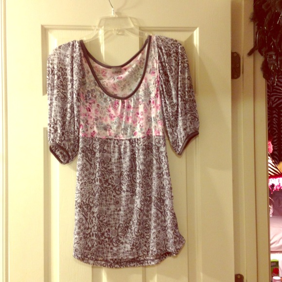Light weight summer top by day trip!