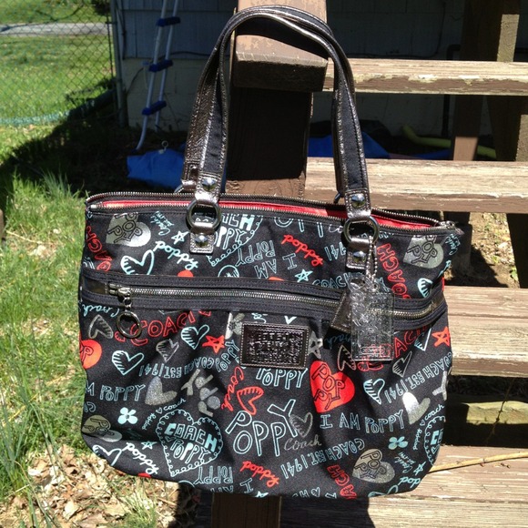 🌟RESERVED🌟 Authentic coach poppy bag
