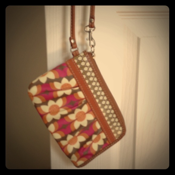 👛Fossil retro floral clutch👛