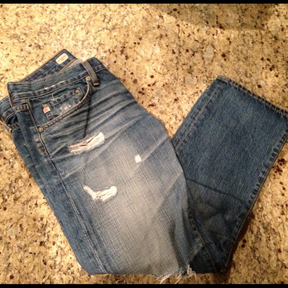 SOLD in bundle! AG Boyfriend Crop