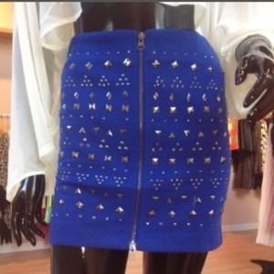 ❌❌SOLD❌❌Royal stud skirt