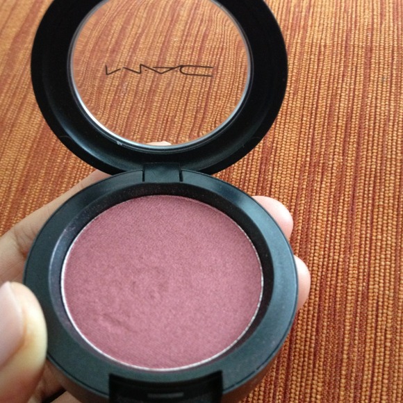 💢SOLD💢Mac eyeshadow vegasbaby
