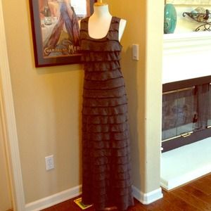 Max edition Maxi gray ruffle dress