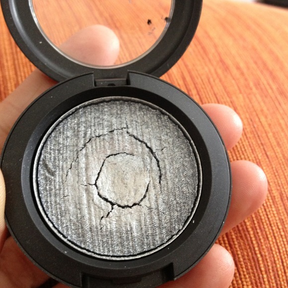 💢SOLD💢Mac eyeshadow