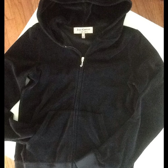 ⚡️SOLD⚡️Juicy Couture velour hoodie size Large
