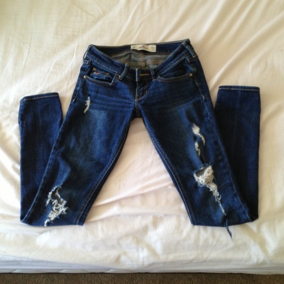 Size 0R Hollister Super Skinny Ripped Jeans