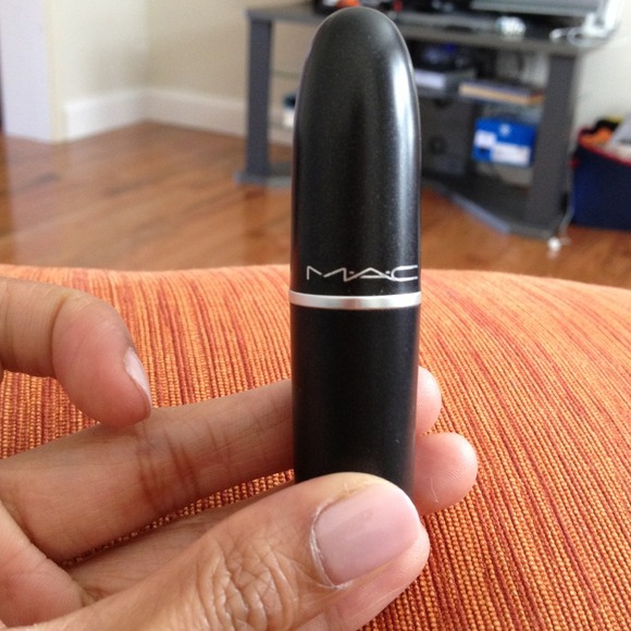 💢SOLD💢Mac lipstick
