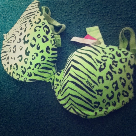 VICTORIAS SECRET BRA