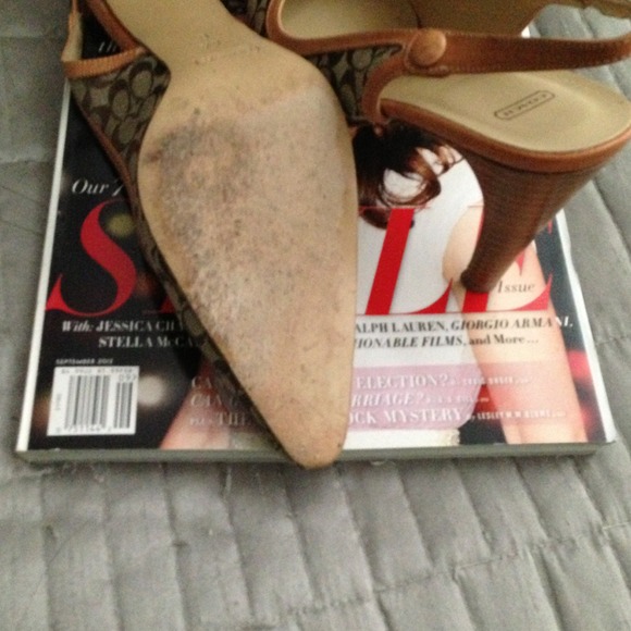 Coach signature sling back (brown) monogram. - Picture 3 of 3