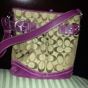 Coach med handbag